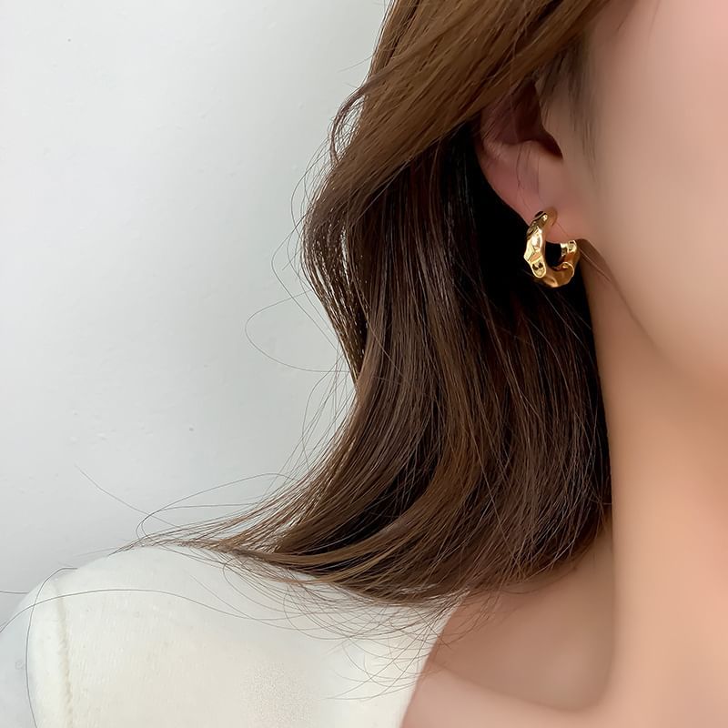 Irregular Huggie Earring