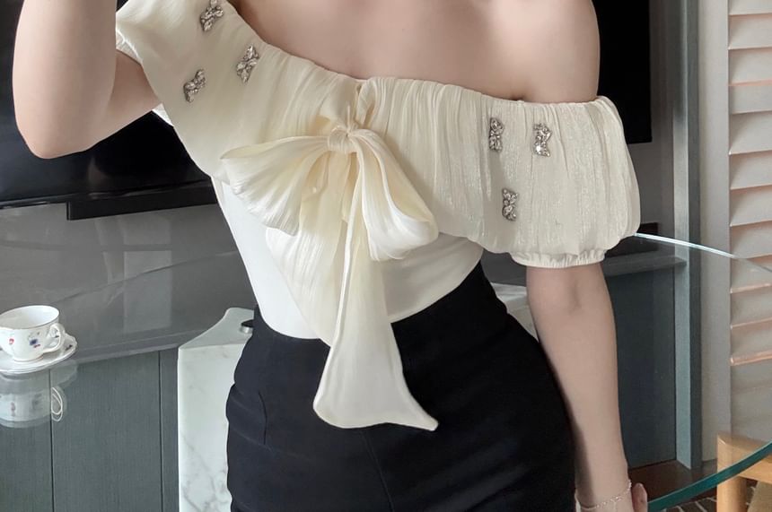 Rhinestone Plain Off-Shoulder Blouse Puff-Sleeve Bow