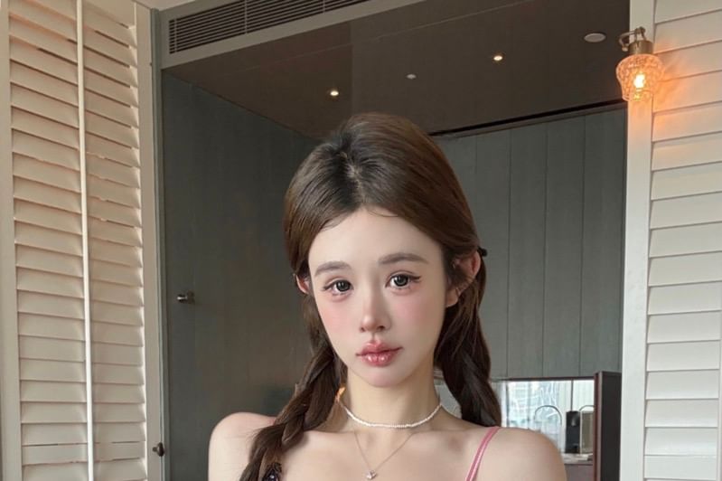 Lace Top V-Neck Cropped Cami Bow