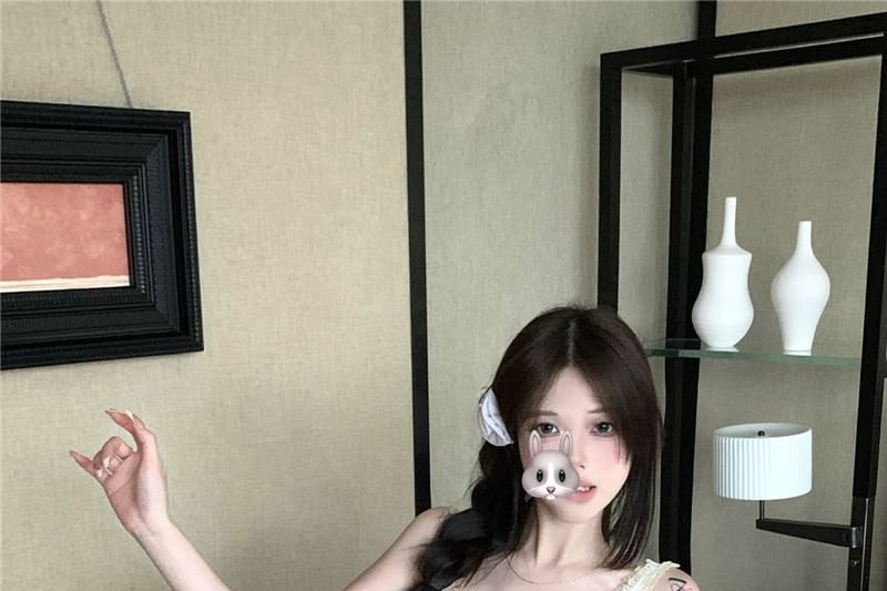 Spaghetti Lace Mini Floral Strap Bodycon Dress