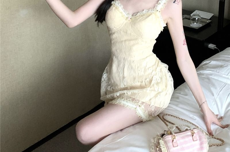 Spaghetti Lace Mini Floral Strap Bodycon Dress