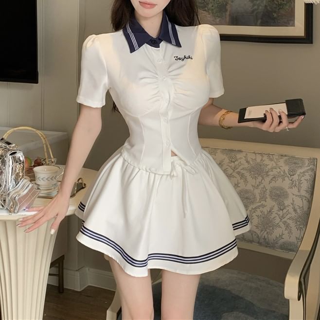 Embroidered Collar Short-Sleeve T-Shirt Letter