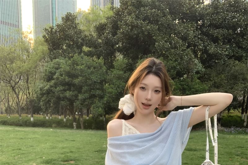 Short-Sleeve Plain Tee One-Shoulder