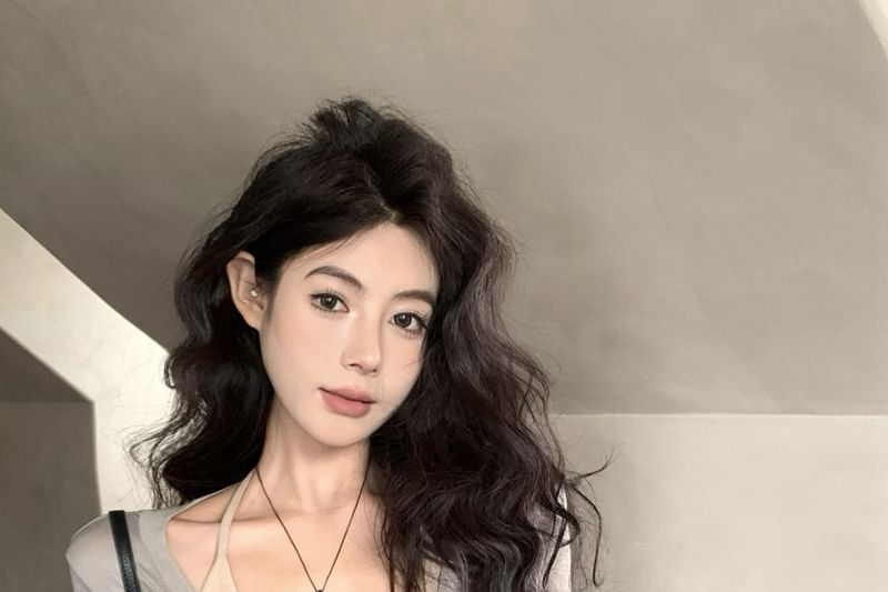 Plain Tee Halter Scoop V-Neck Long-Sleeve Neck Top /