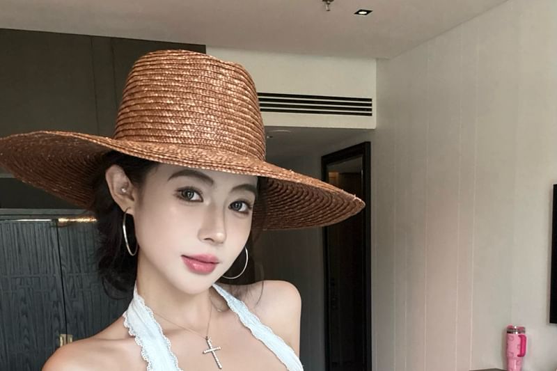 Plain Neck Scoop Trim Halter Top Cropped Bow Lace