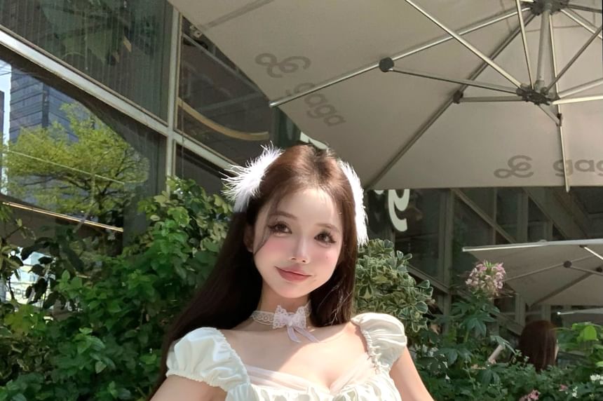 / Balloon Shorts Square-Neck Top Puff-Sleeve Waist High Lace Fishbone