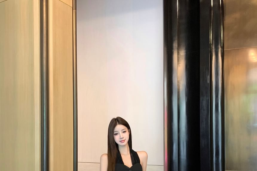 A-Line Lace Top Plain Waist Mid Button-Up Crop Skirt Midi / Halter-Neck