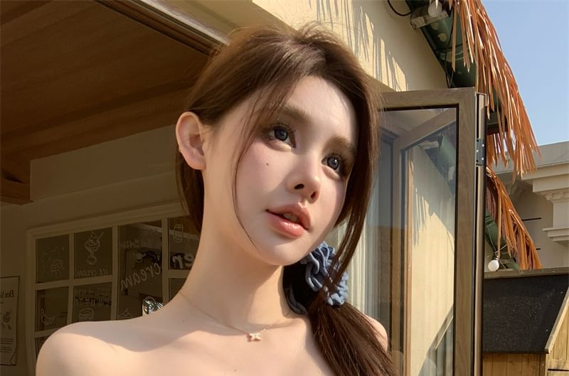 Floral Off-Shoulder Crop Top