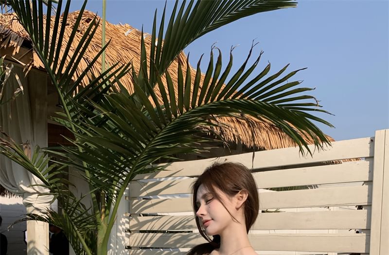 Floral Off-Shoulder Crop Top