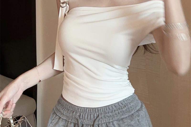 Crop Plain One-Shoulder Asymmetrical Top Buckled