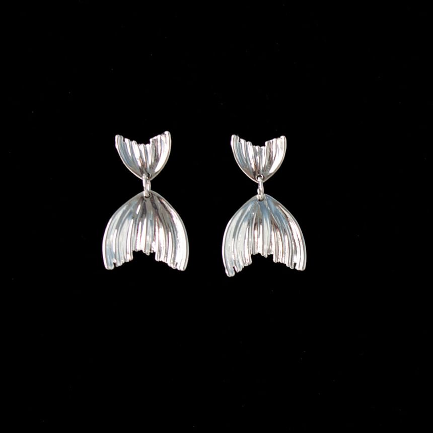 Stud / Clip-On Fish Tail Earring