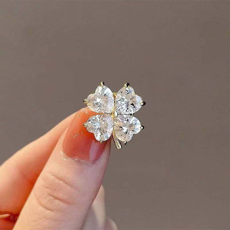 Drop Cubic Earring Zirconia Clover