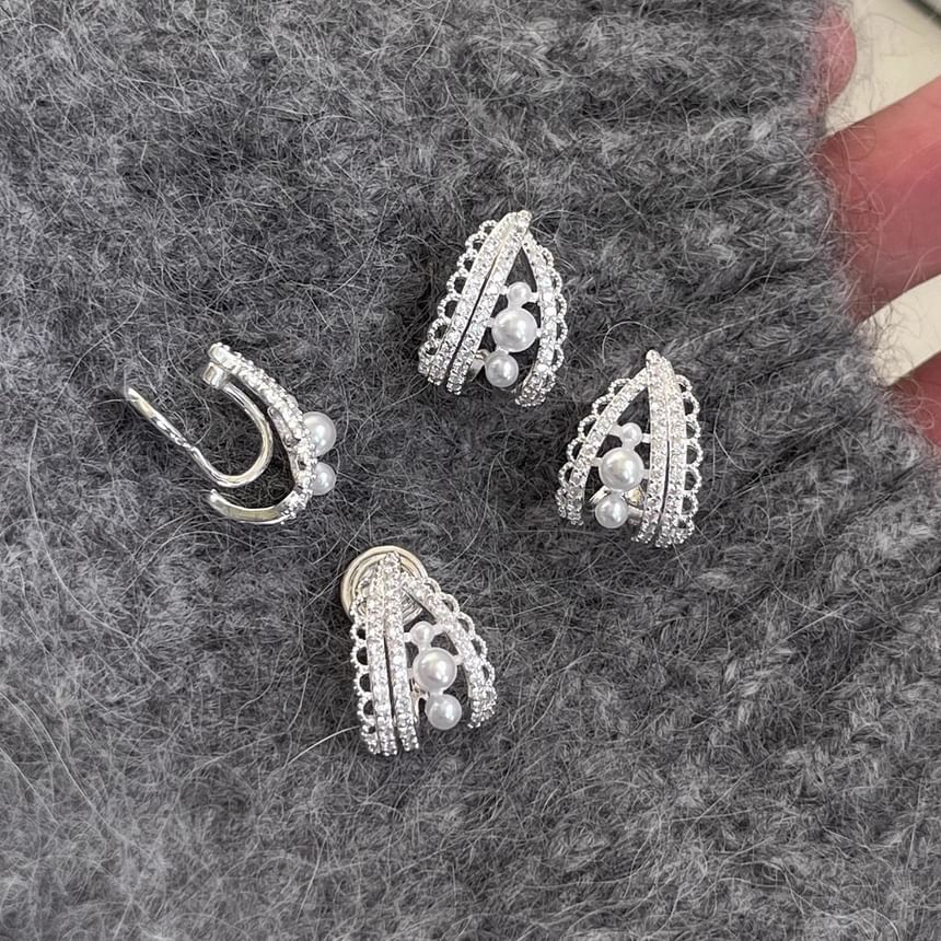 Pearl Faux Earring Hoop