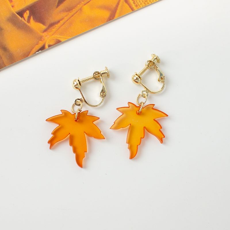 Drop Alloy (Various Cuff Designs) / Leaf Earring Ear