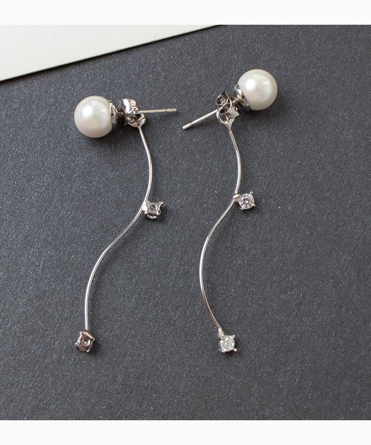 Alloy (Various Pearl Designs) Ear / Dangle Cuff Rhinestone Earring Faux
