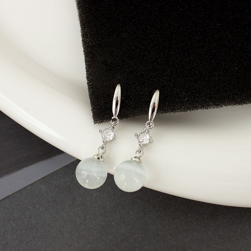 Cat Stone Designs) Ear Earring / Faux Alloy Cuff Eye (Various Dangle