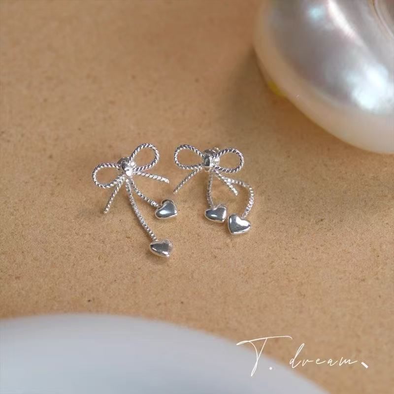 Alloy Dangle Bow Heart Earring