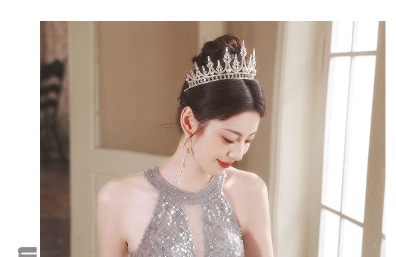 Halter Cutout A-Line Gown Sequin Evening Neck