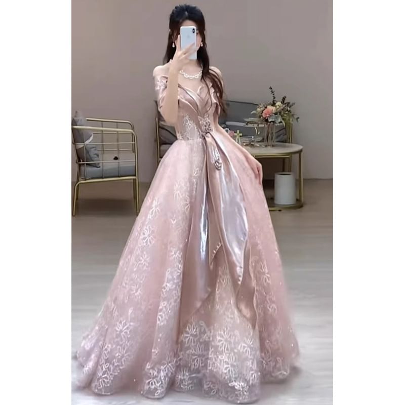 Accent Lace A-Line Off-Shoulder Floral Short-Sleeve Evening Gown