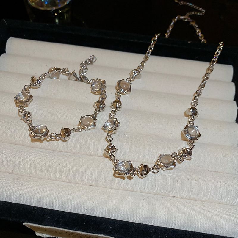 Station / Choker Bracelet Alloy Glass Bead