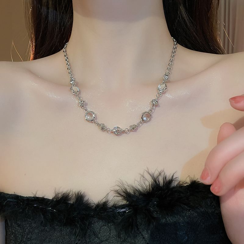 Station / Choker Bracelet Alloy Glass Bead