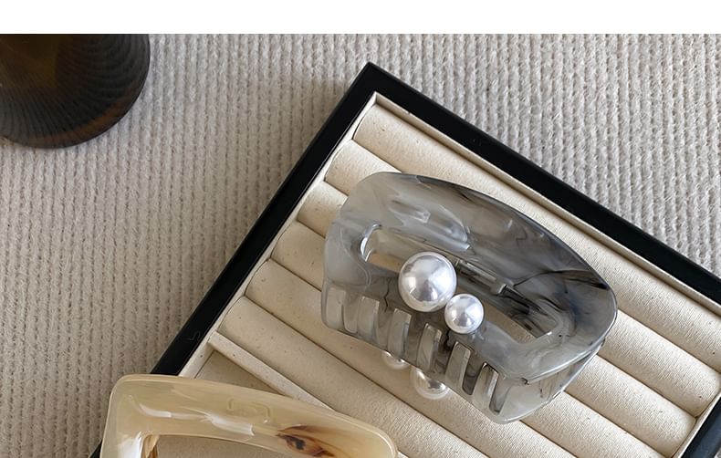 Hair Pearl Claw Acrylic Faux