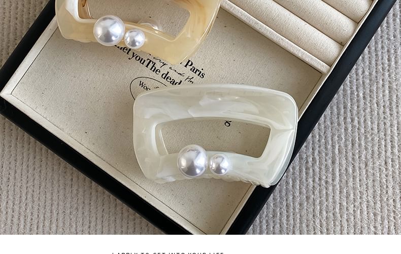 Hair Pearl Claw Acrylic Faux