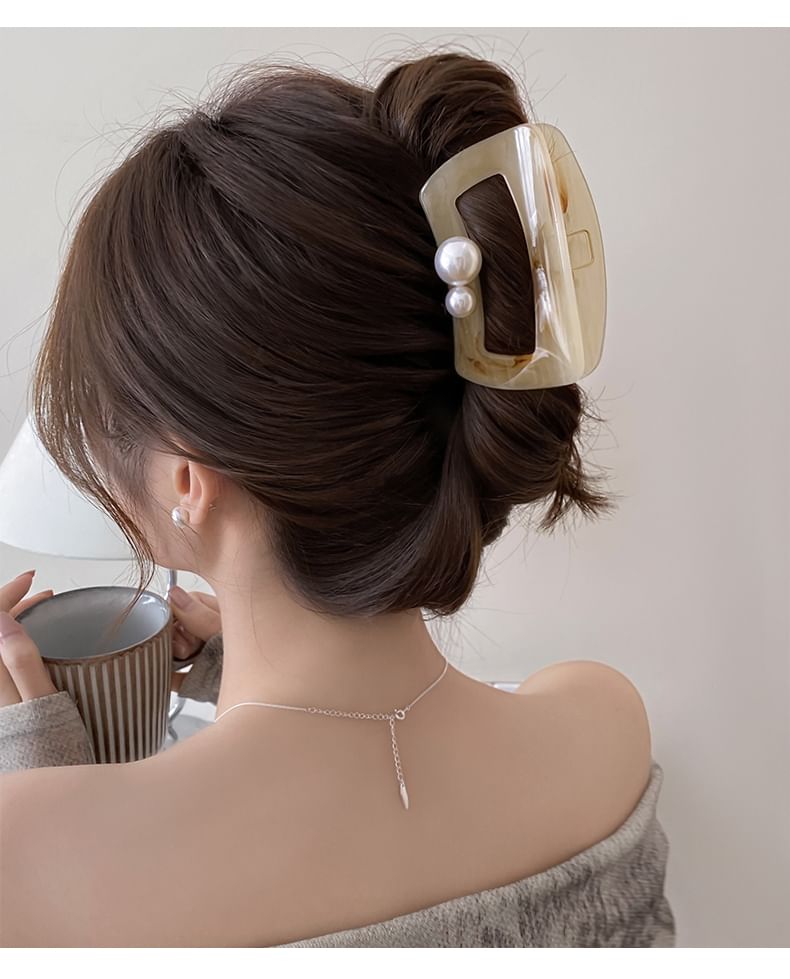 Hair Pearl Claw Acrylic Faux