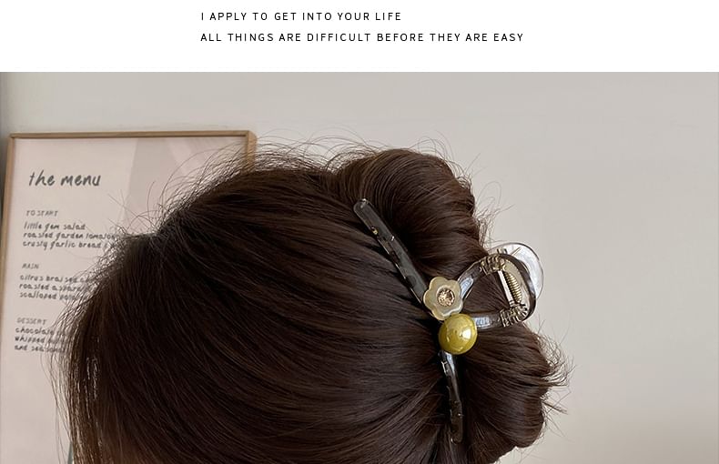 Faux Claw Flower Hair Pearl Acrylic