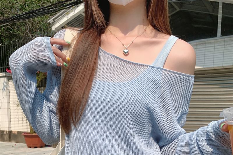 Top + Long-Sleeve Plain Knit Sleeveless Set: