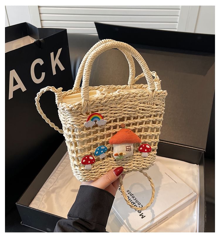 Applique Handle Crossbody Straw Mushroom Bag Top