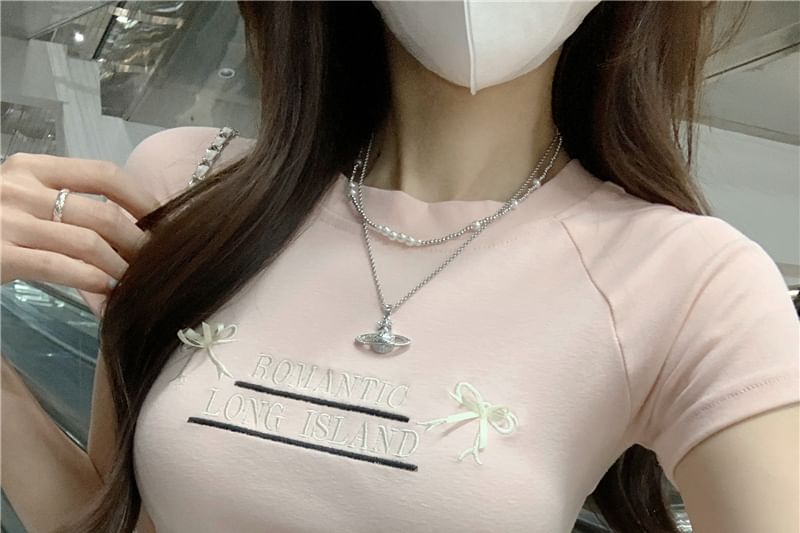 Neck Short-Sleeve Tee Bow Round Accent Embroidered Cutout Lettering Crop
