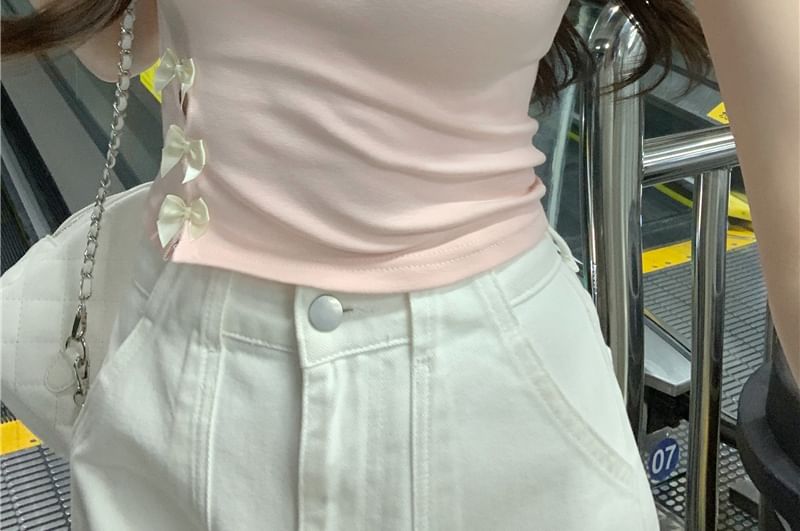 Neck Short-Sleeve Tee Bow Round Accent Embroidered Cutout Lettering Crop