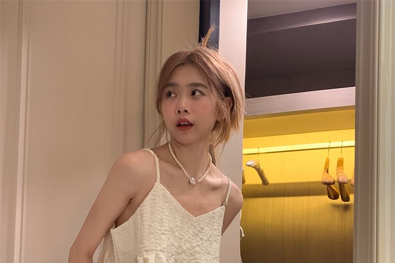 Plain Flowy Top V-Neck Cami Crop