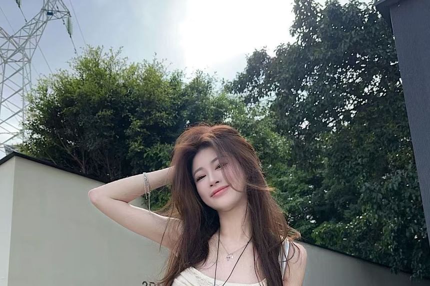 Hem Top Panel Lace Ruffle Cowl Asymmetrical Camisole Neck