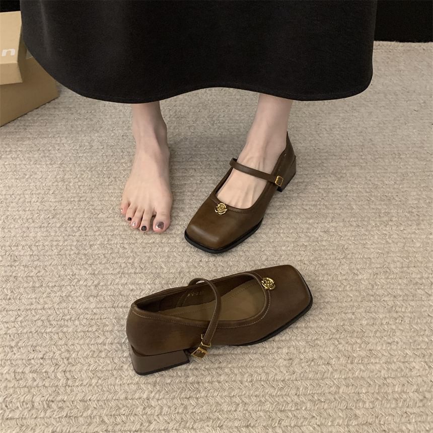Mary Jane Heel Block Square Toe Pumps