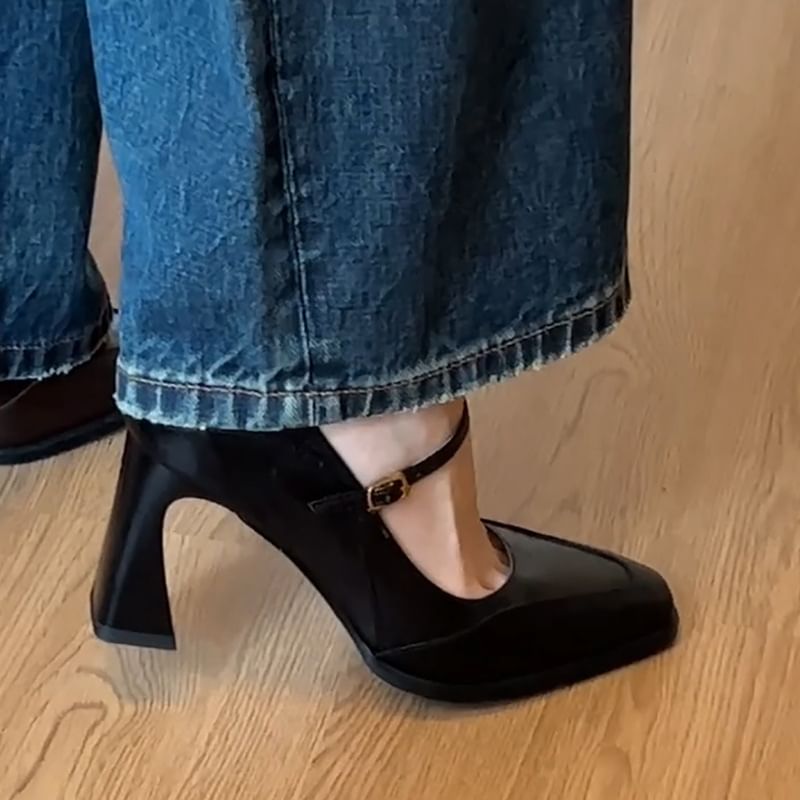 Jane Heel Panel Toe Mary Square Block Pumps