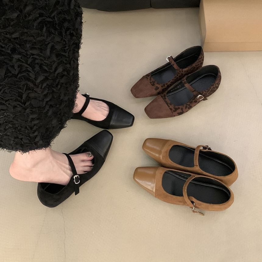 Cap Toe Square Wedge Mary Pumps Jane Hidden