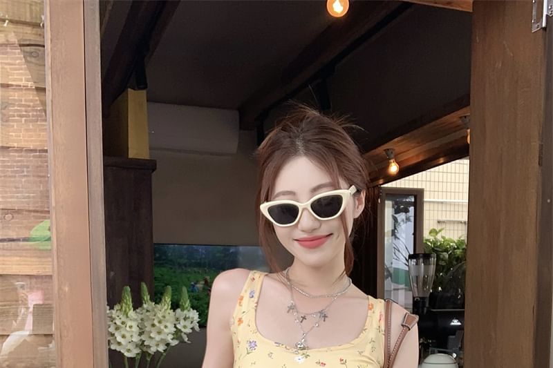 Tank Asymmetrical Trim Fit Neck Ruffle Slim Floral Top Square