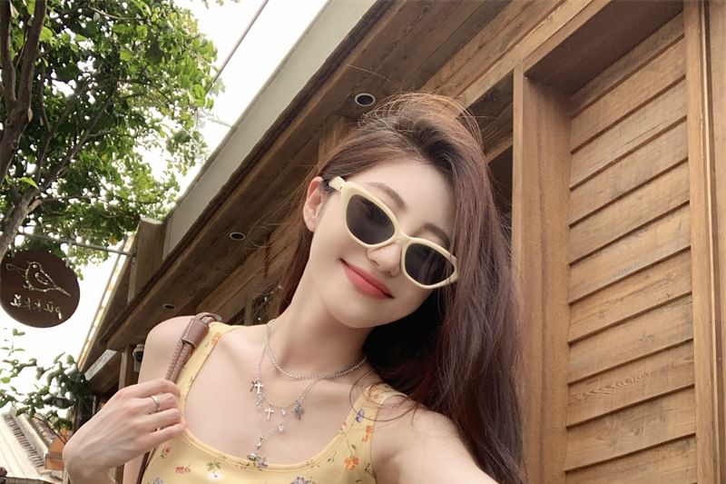 Tank Asymmetrical Trim Fit Neck Ruffle Slim Floral Top Square