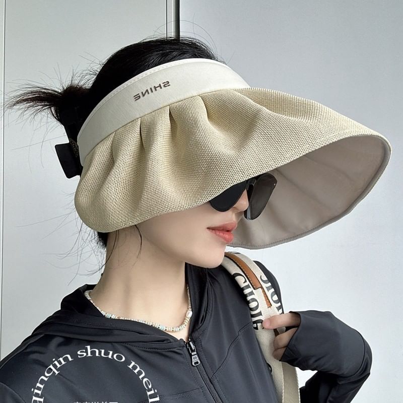 Ruffle Hat Lettering Sun