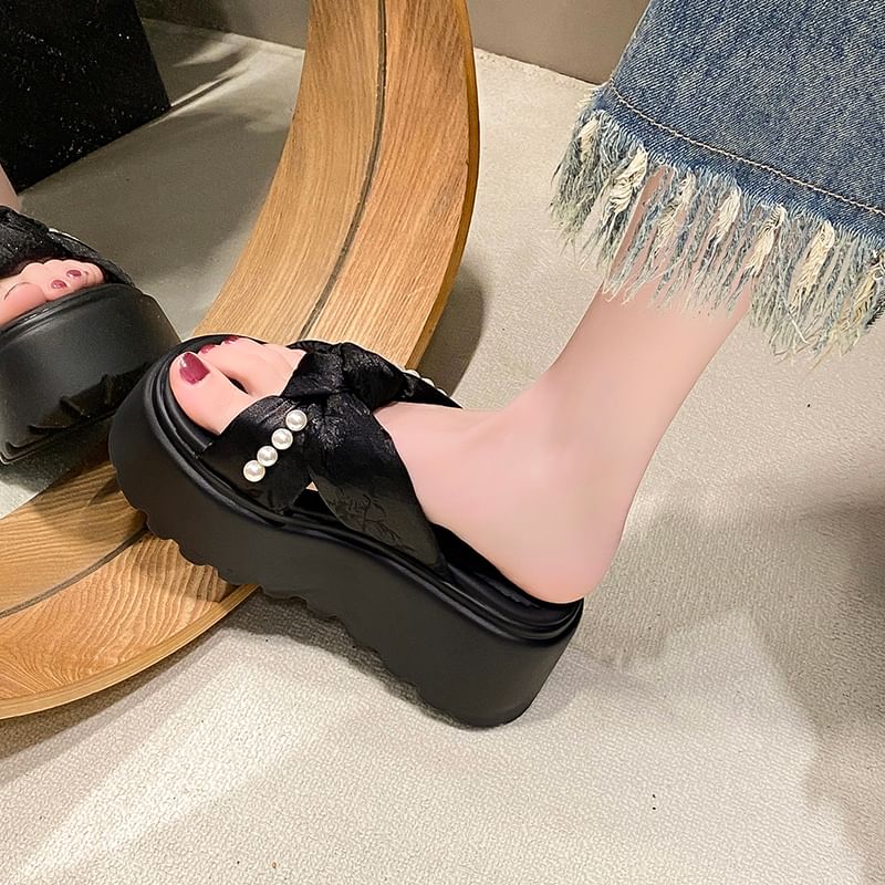 Sandals Faux Platform Patterned Pearl Slide Knot