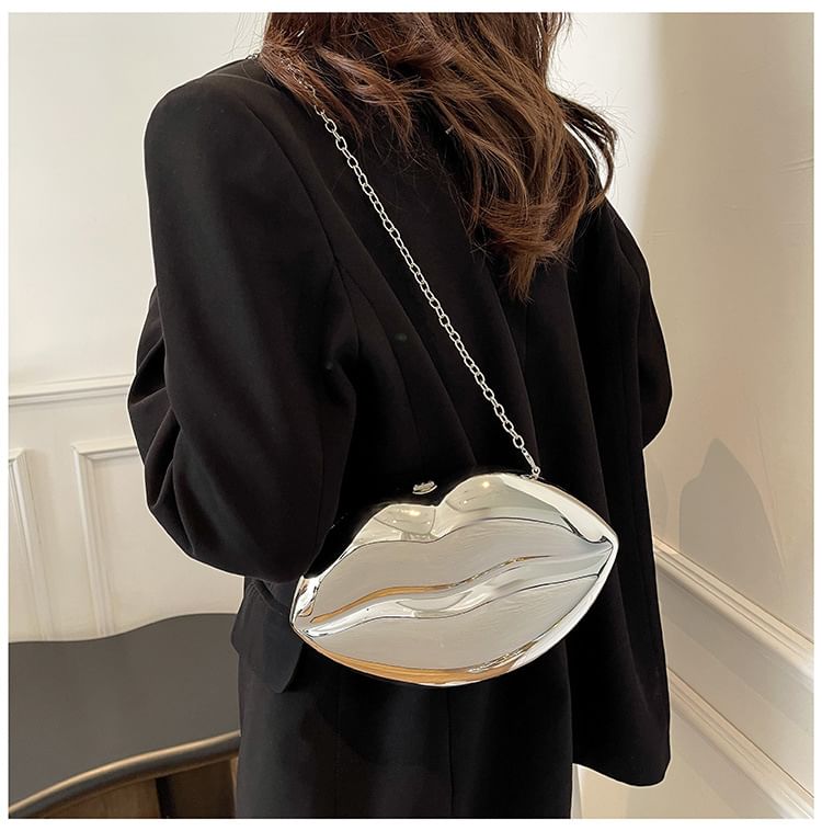 Chain Crossbody Strap Lips Bag
