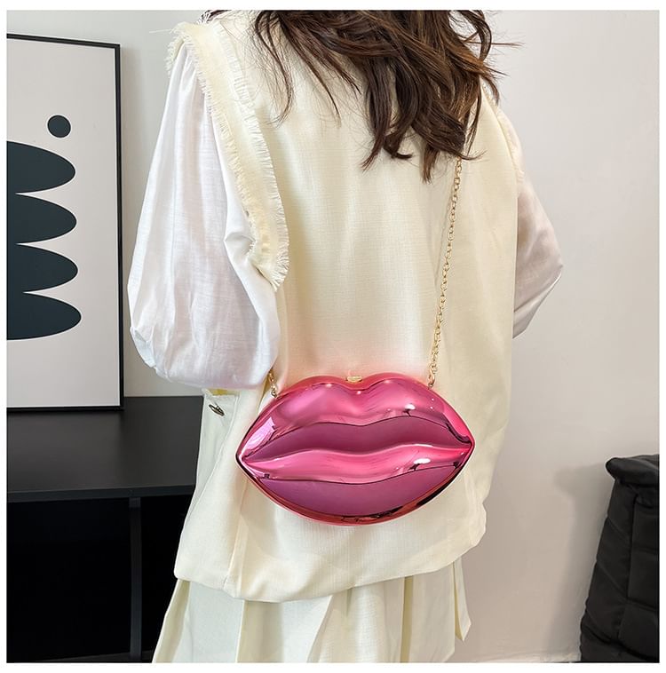 Chain Crossbody Strap Lips Bag