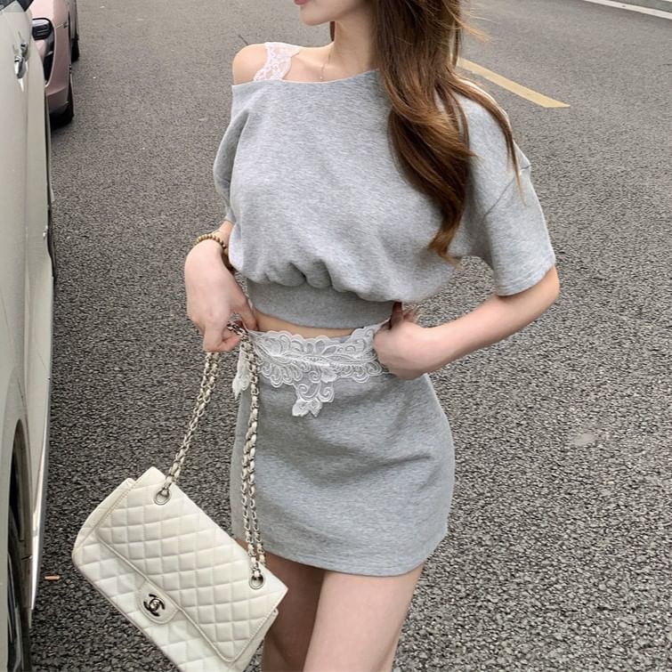 Lace Crop Waist Shoulder Skirt Pencil Panel Cold Set: Sleeveless Mini + Top High
