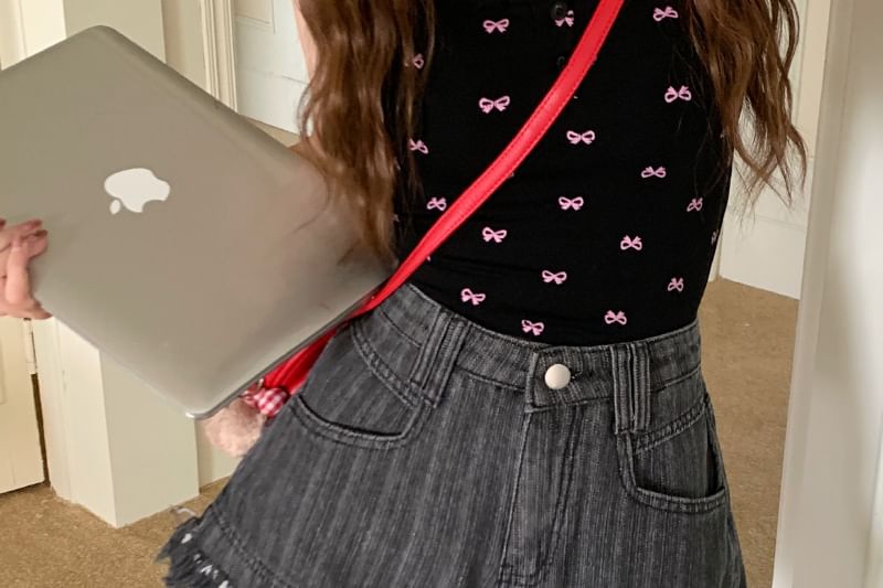 Denim Washed High Fringe Waist Shorts