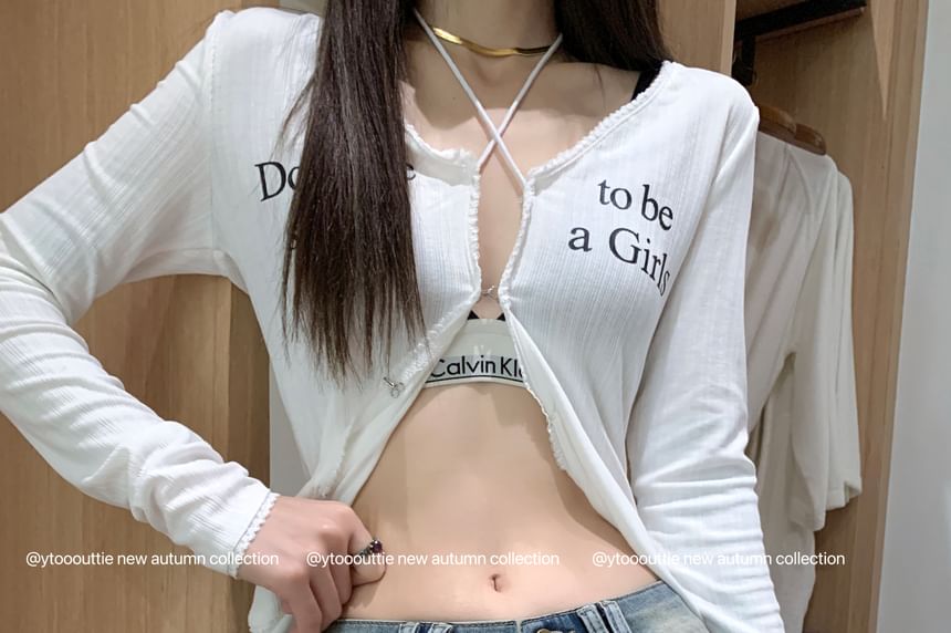 Distressed Rise Studded Denim Washed Mid Shorts