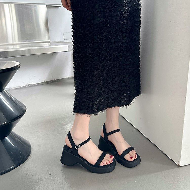 Chunky Heel Sandals Plain