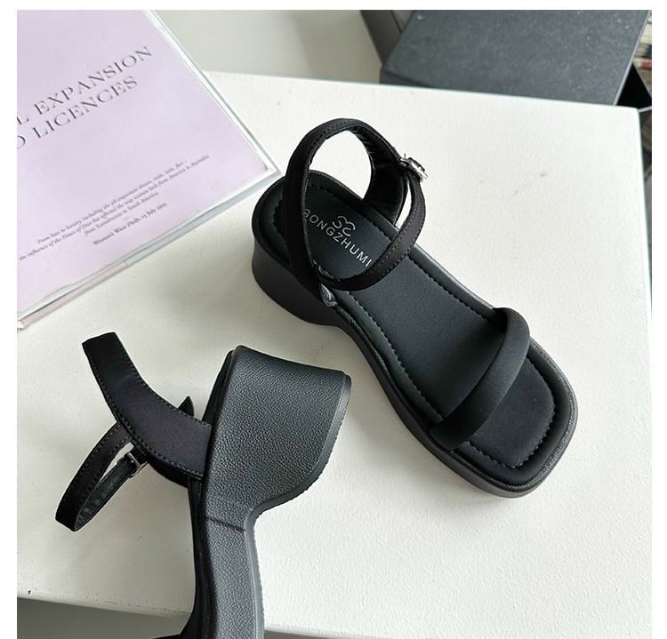 Chunky Heel Sandals Plain