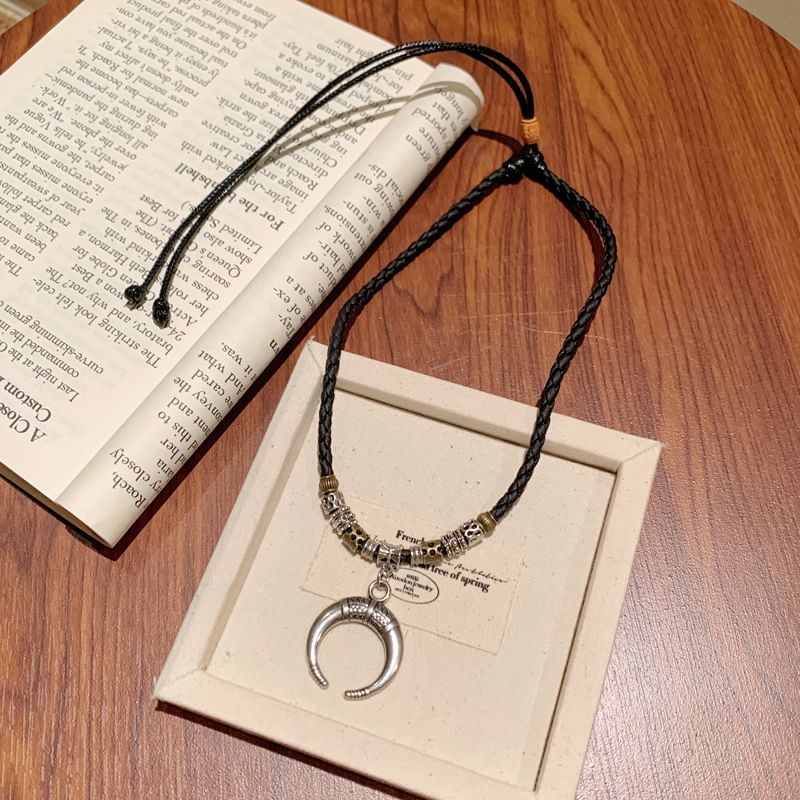 Necklace Moon Crescent Pendant